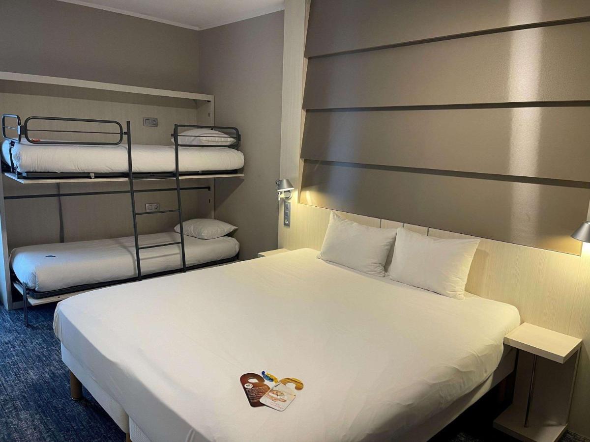 Ibis Styles Nivelles Exterior foto