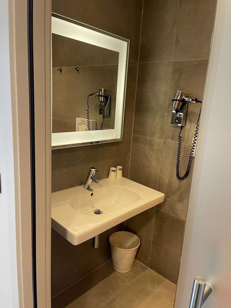 Ibis Styles Nivelles Exterior foto