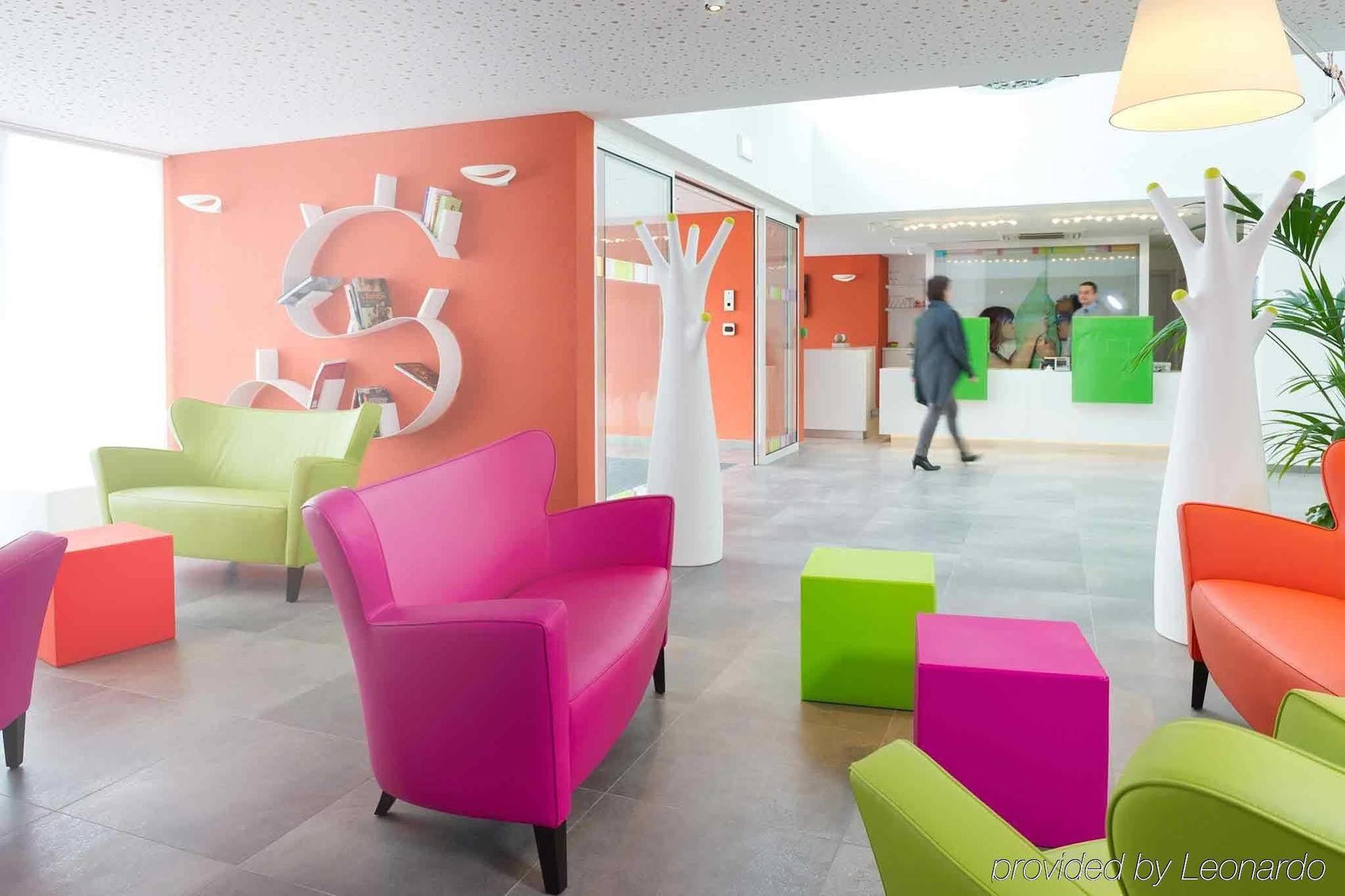 Ibis Styles Nivelles Exterior foto