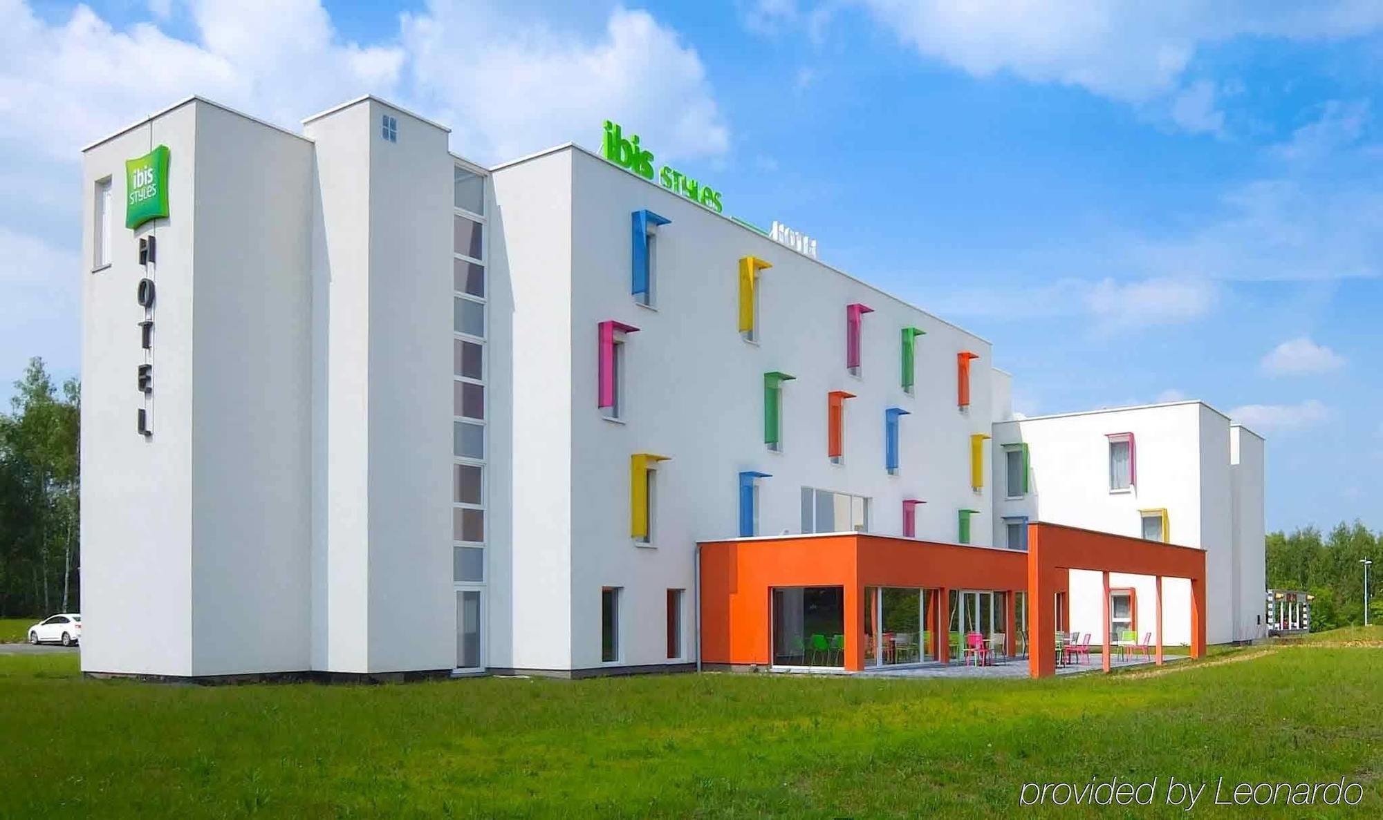 Ibis Styles Nivelles Exterior foto
